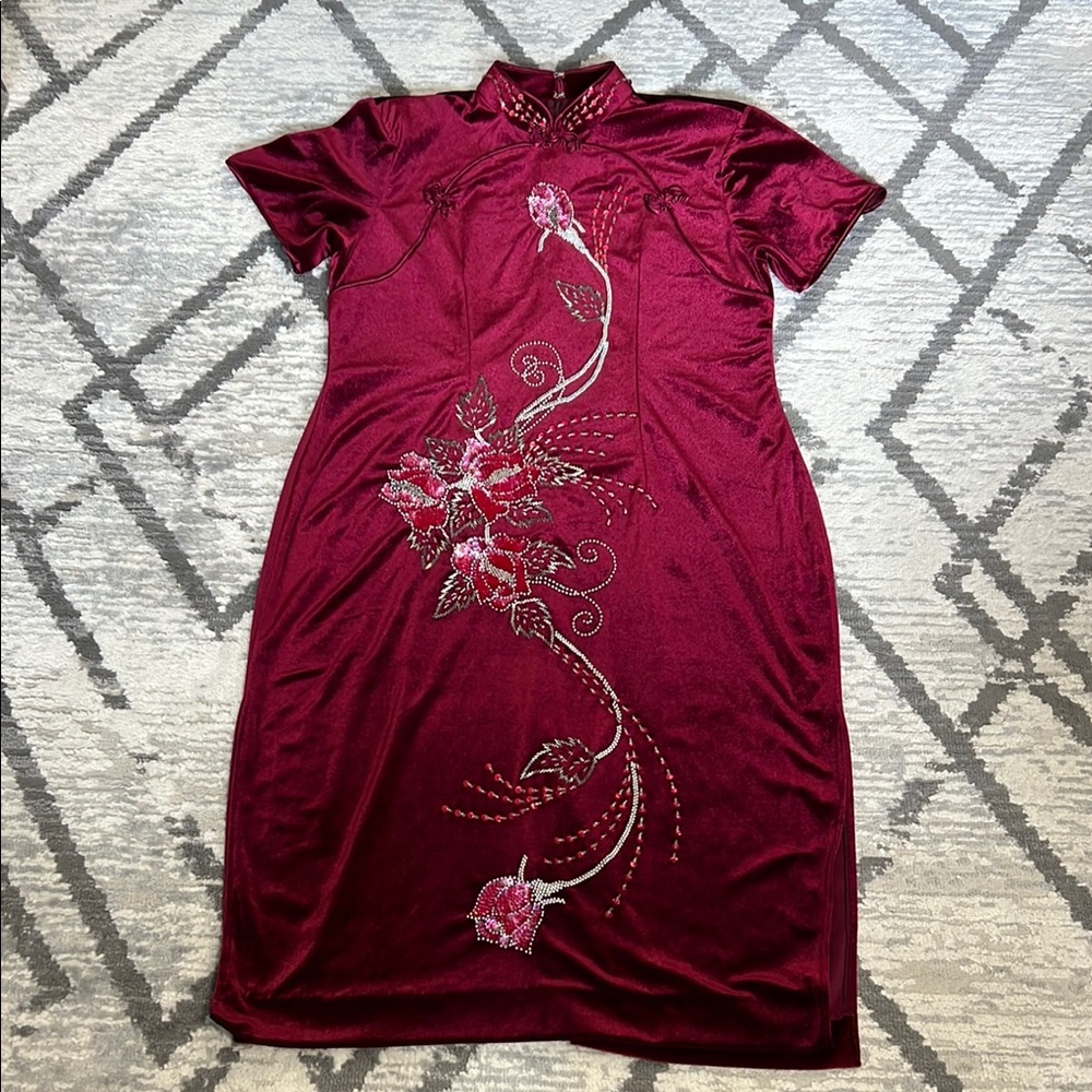 Elegant Burgundy Embroidered Ao Dias